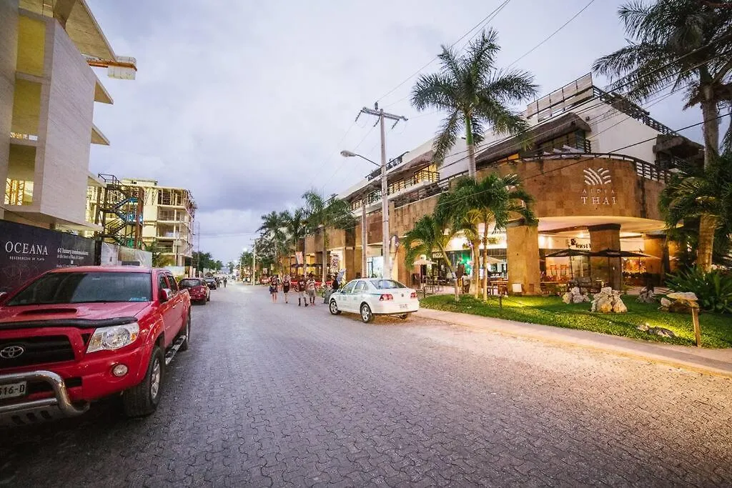 2Br Apart Steps From Mamitas Beach And 5Th Av Playa del Carmen Mexico